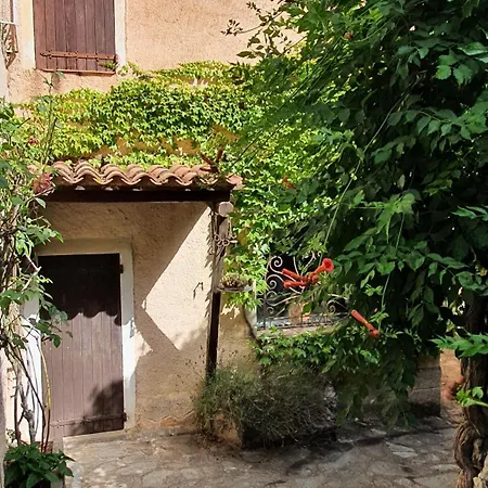 U Paisolu, Maison De Village En Corse, Entre Et Montagne * Nessa