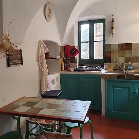 U Paisolu, Maison De Village En Corse, Entre Et Montagne Nessa